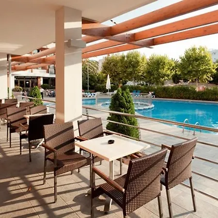 California Garden Hotel 3*