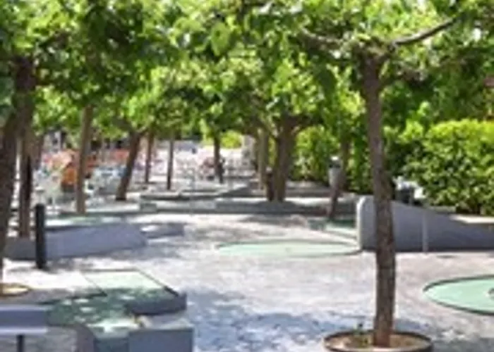 California Garden فندق