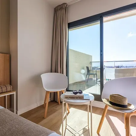 California Garden Hotel 3*